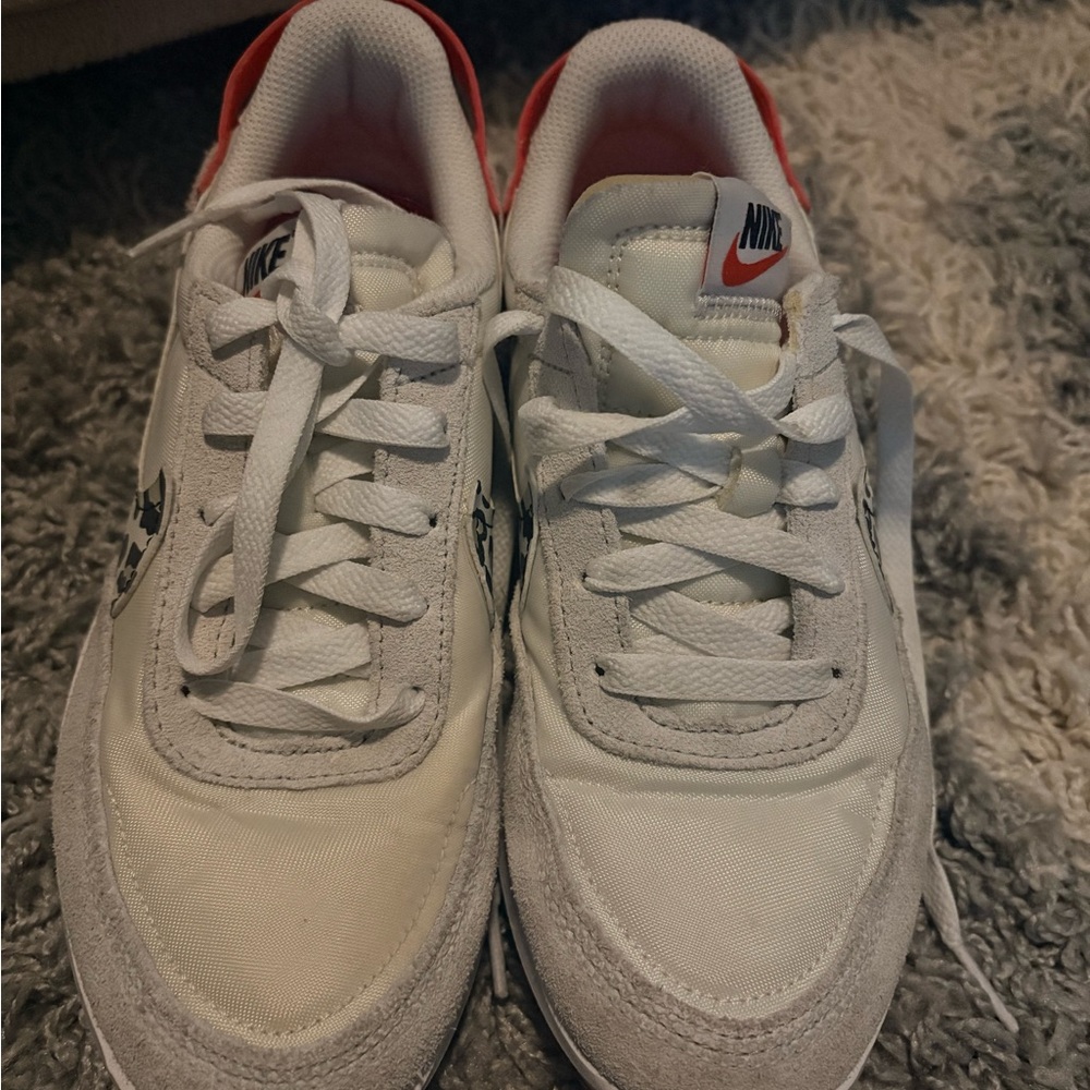 Nike Women's White and Red Sneakers